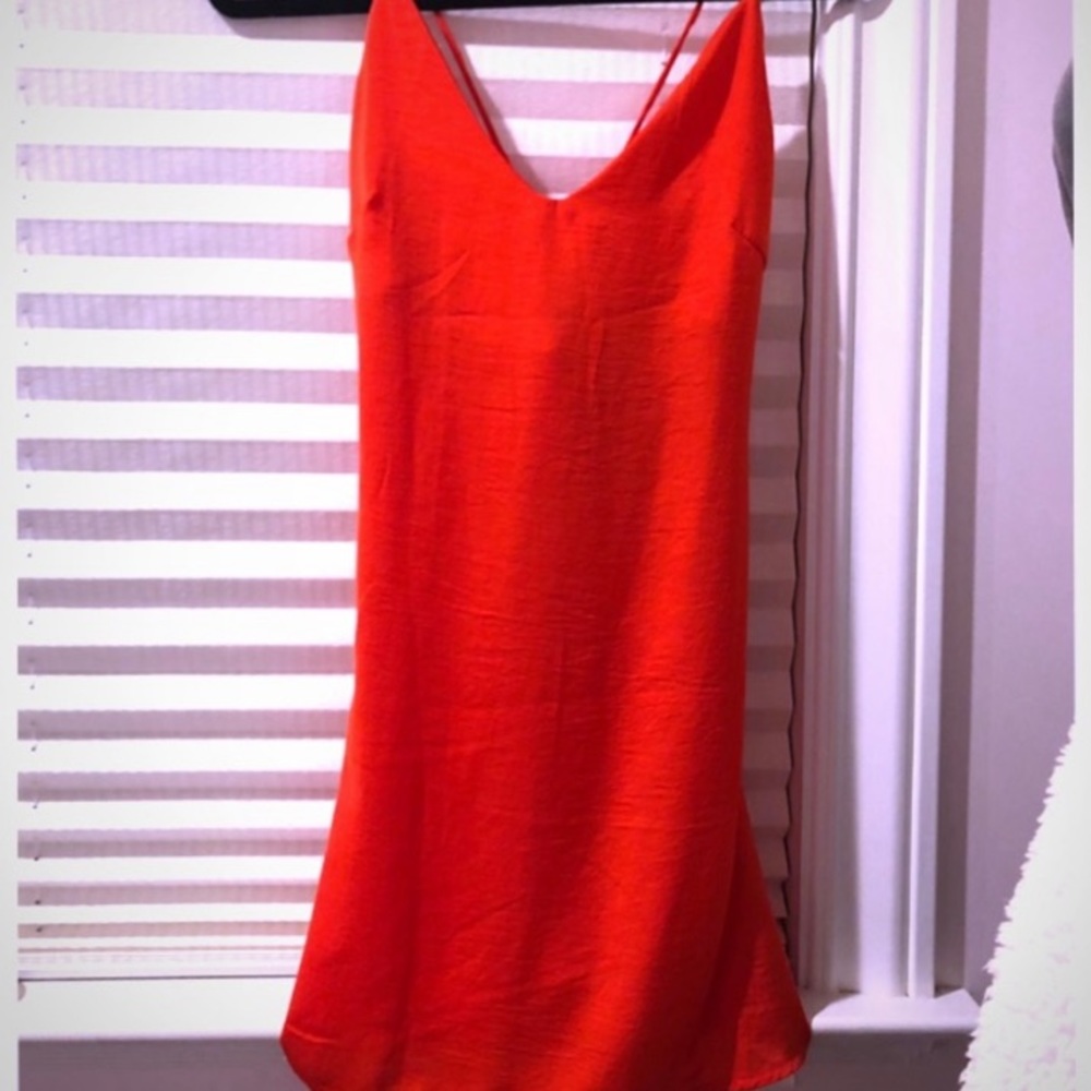 Adorable dress !